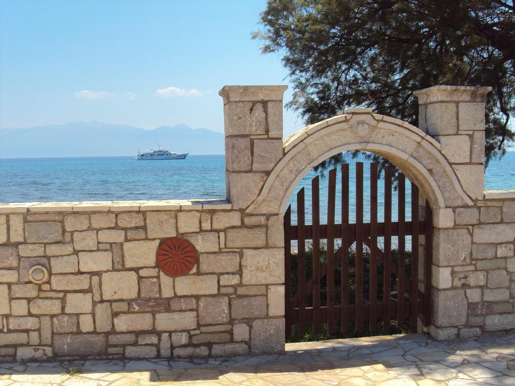 Nostos * Koróni